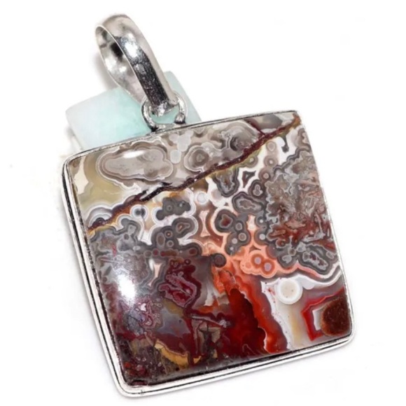 Sublime Laguna Lace Agate Gemstone Handmade Pendant - Picture 2 of 4